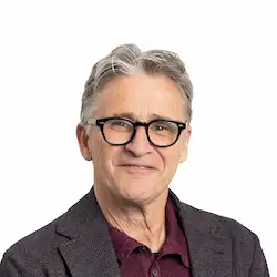 Ivan Gustavino Headshot